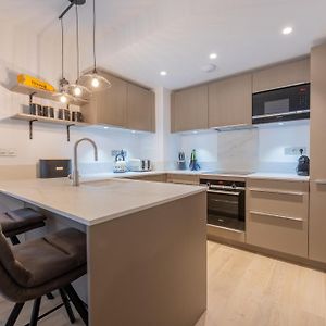 Appartement Luxe à 4 Chambres à Coucher