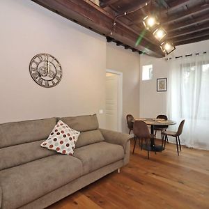 Appartement de Luxe à 2 Chambres à Coucher
