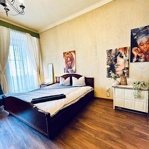 Appartement à 2 Chambres à Coucher