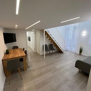 Appartement Supérieur à 3 Chambres à Coucher