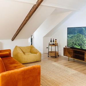 Appartement à 2 Chambres à Coucher
