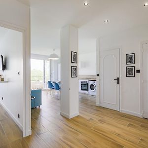 Appartement à 3 Chambres à Coucher