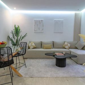 Appartement à 2 Chambres à Coucher