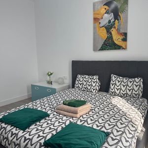 Appartement à 2 Chambres à Coucher