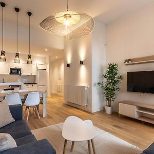 Appartement à 3 Chambres à Coucher