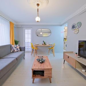 Appartement à 2 Chambres à Coucher