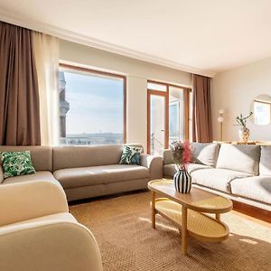 Appartement à 3 Chambres à Coucher