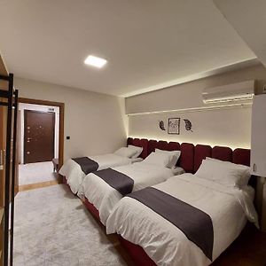 Appartement à 2 Chambres à Coucher