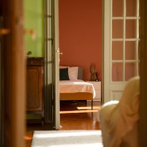 Appartement de Luxe à 2 Chambres à Coucher