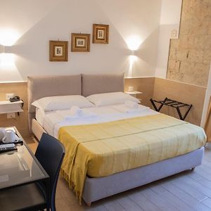 H22 Hotel