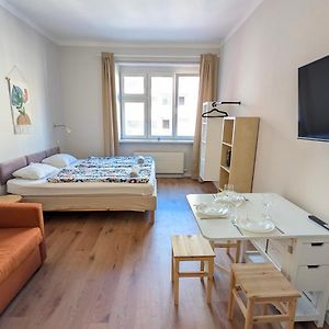 Appartement à 2 Chambres à Coucher