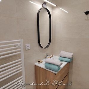 Appartement de Luxe à 1 Chambre à Coucher