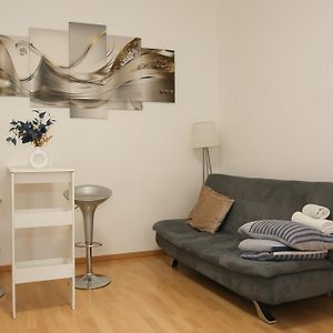 City Elegance Central Gem With Free Parking And Fast Internet 250 Mbits