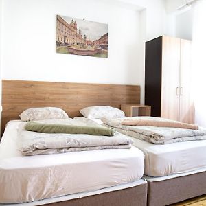 En-Suite Rooms: Novа Guesthouse In Sofia Center