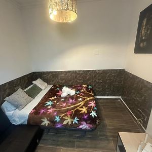 Fantastic Estudio Cerca Del Carrefour Rosaleda