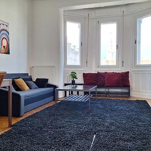 Akacfa Central Living