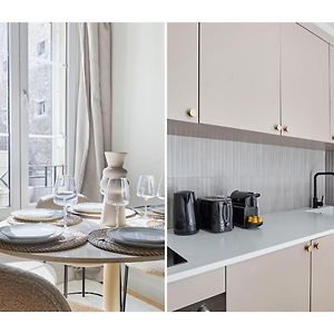 Appartement à 2 Chambres à Coucher