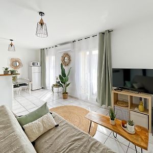 Appartement à 2 Chambres à Coucher
