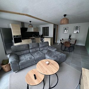 Appartement à 2 Chambres à Coucher