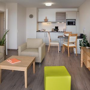 Appartement à 2 Chambres à Coucher