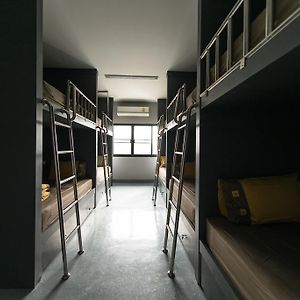 Chambre Juste Pour Hommes Dortoir