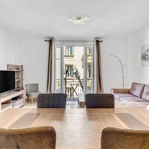 Appartement à 2 Chambres à Coucher