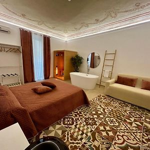 Massimo Rooms And Suite