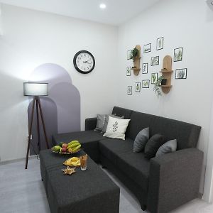 Appartement à 2 Chambres à Coucher