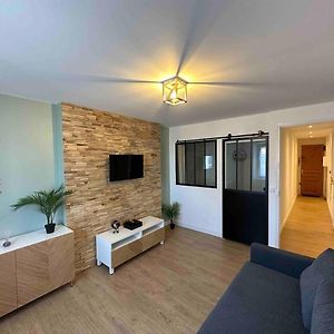 Appartement à 2 Chambres à Coucher