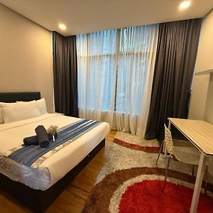 Appartement à 2 Chambres à Coucher