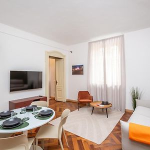 5 Minutes From Via Roma - With Smart Tv