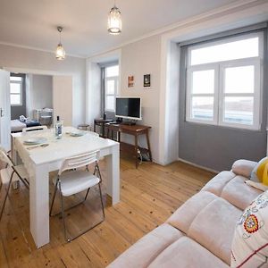 Appartement à 3 Chambres à Coucher