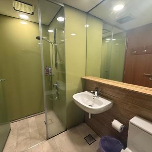 Appartement à 3 Chambres à Coucher