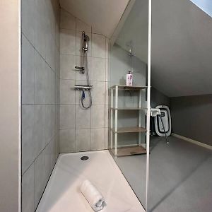Appartement à 3 Chambres à Coucher