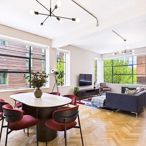 Appartement de Luxe à 2 Chambres à Coucher
