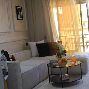 Charmant Studio Au Coeur De Maarif - Confort Balcon Et Emplacement Ideal