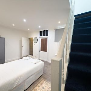 Stylish Apartments - Steps From Hyde Park & Paddington Station