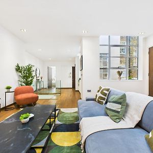 Appartement de Luxe à 2 Chambres à Coucher