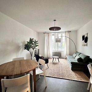 Appartement à 2 Chambres à Coucher