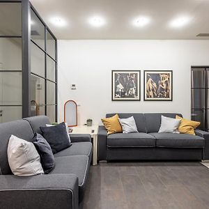 Appartement à 3 Chambres à Coucher