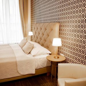 Luxury Modern Designed Oldtown Apartment