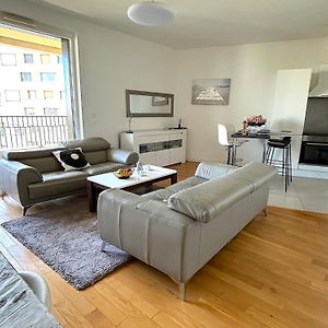 Appartement à 2 Chambres à Coucher