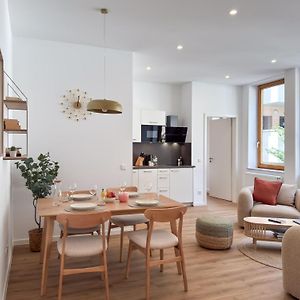 Appartement à 2 Chambres à Coucher