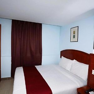Chambre Standarde Lit Queen-Size