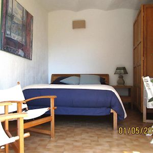 NICE, à saisir : STUDIO indépendant en VILLA ( Mer, ville, calme )