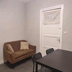 Appartement à 2 Chambres à Coucher