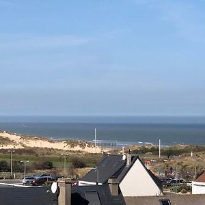 Le Bord De Mer