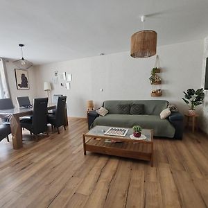 Maisondeville_Le_Cent_Un