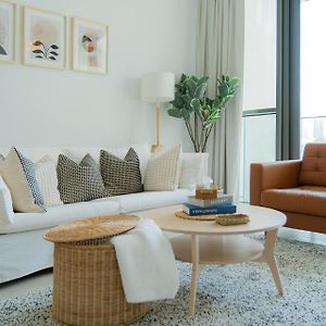 Elite Escape Holiday Home - 2 Bhk Getaway With Burj Khalifa View And Dubai Mall Access - 1507