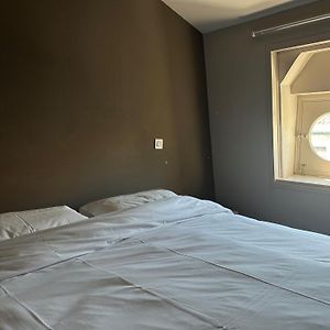 Auberge De Jeunesse Hi Avignon